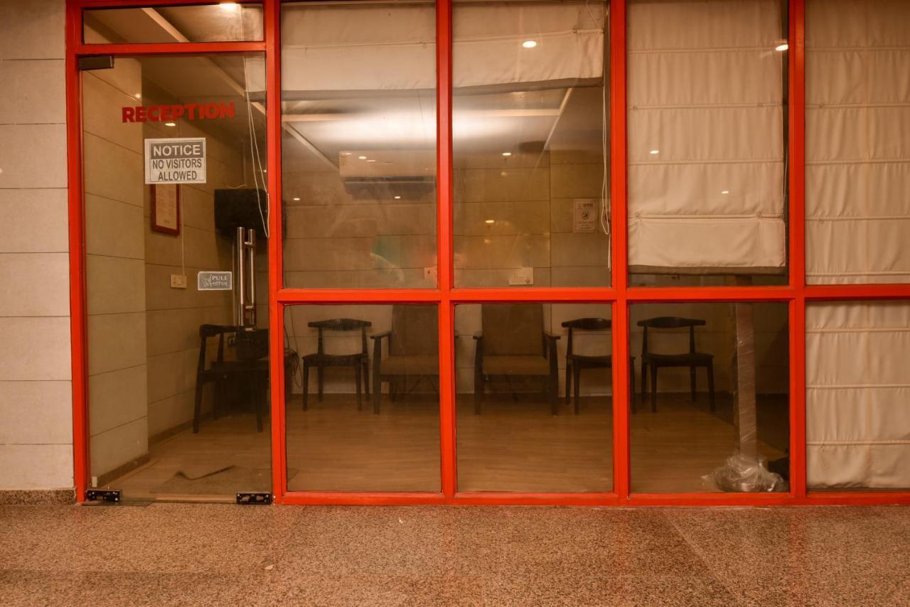 Hotel Red Saffron 新德里 外观 照片