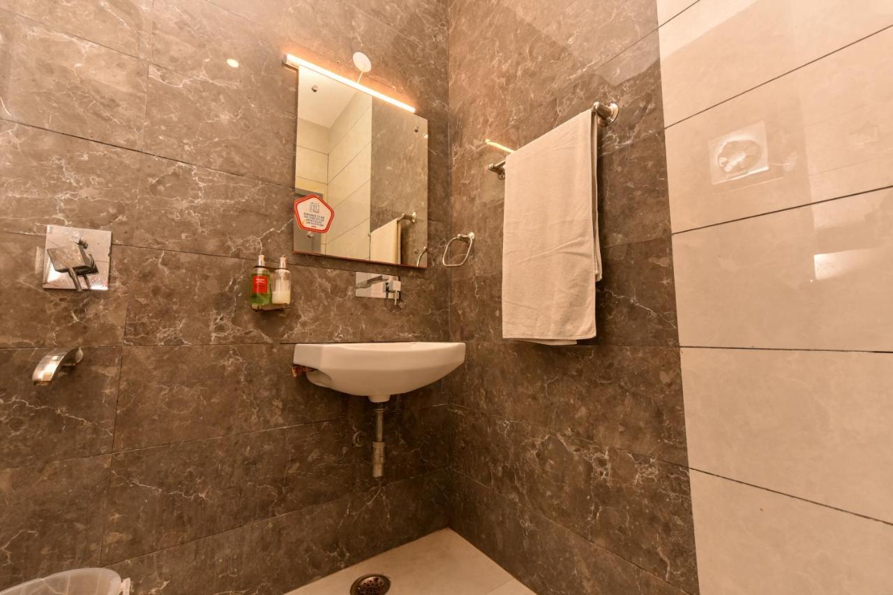 Hotel Red Saffron 新德里 外观 照片