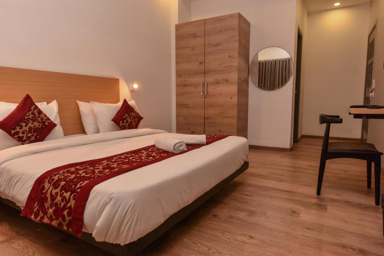 Hotel Red Saffron 新德里 外观 照片
